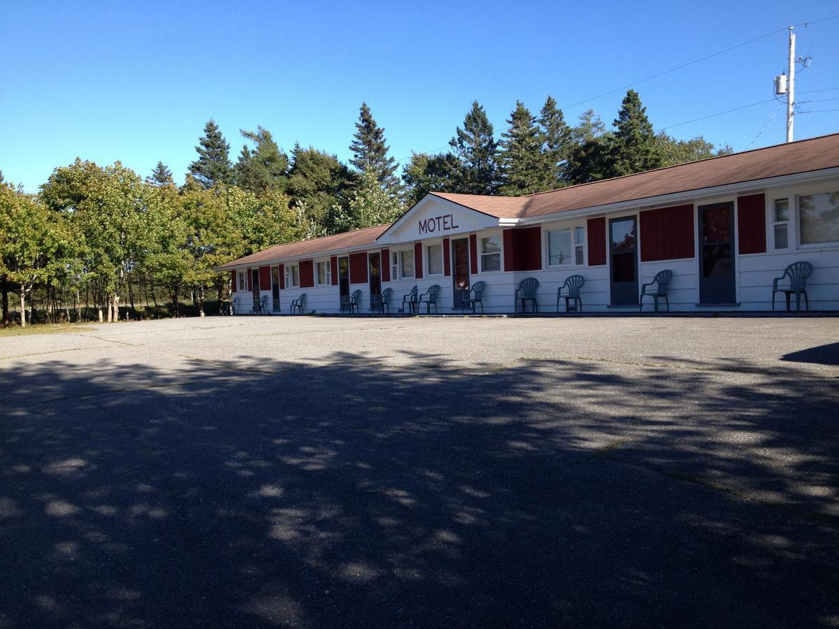 Webbers Lake Charlotte Motel Queen And Double Bed Eksteriør billede